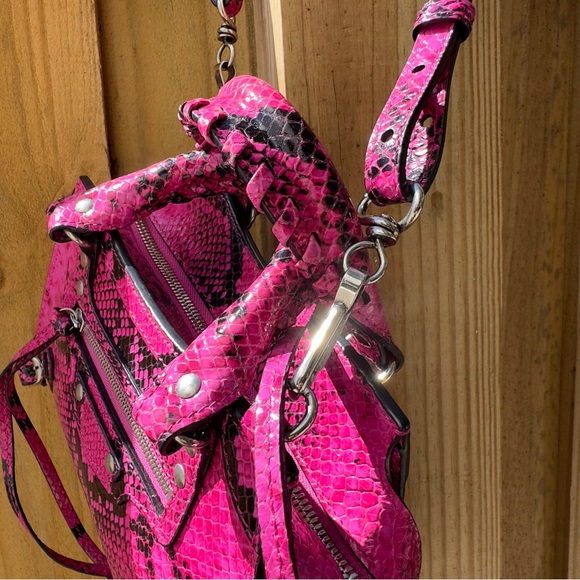 Authentic Balenciaga Neo City mini python - Picture 6 of 12